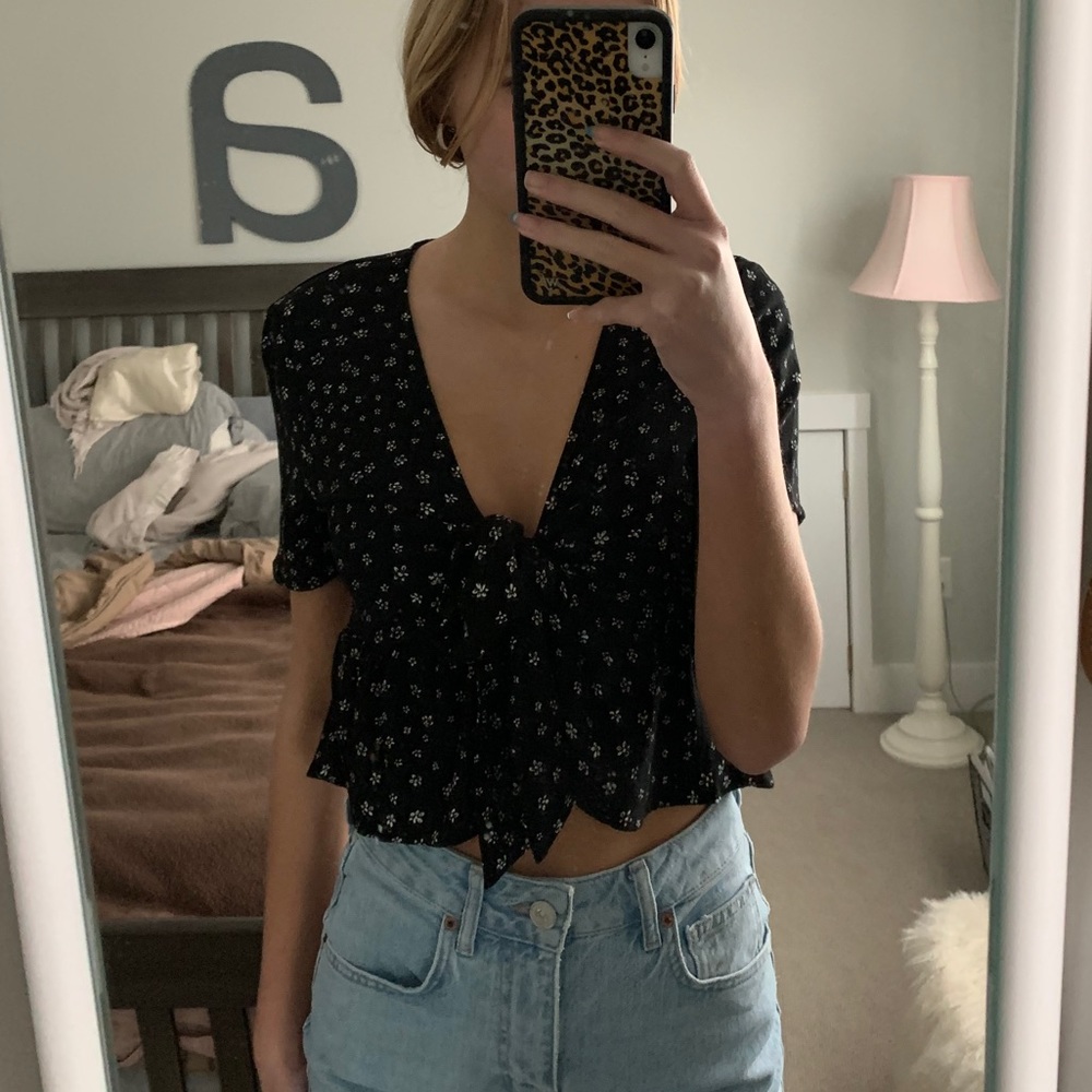 brand new tie top